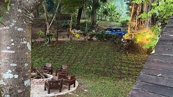 Kawarin Saiyai Cottage and Lake