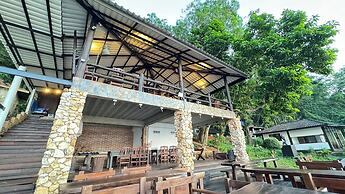 Kawarin Saiyai Cottage and Lake