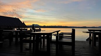 Kawarin Saiyai Cottage and Lake