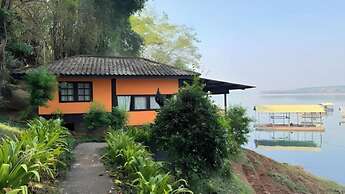 Kawarin Saiyai Cottage and Lake