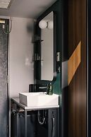 BASE LAYER HOTEL NAGOYA