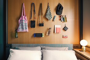 BASE LAYER HOTEL NAGOYA