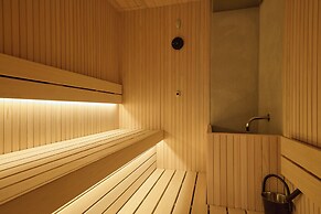 BASE LAYER HOTEL NAGOYA