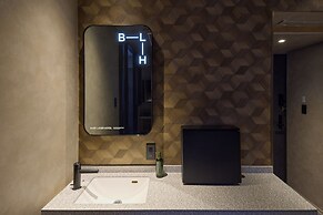 BASE LAYER HOTEL NAGOYA