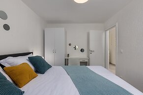 Adorable Home With Balcony and Swimming Pool