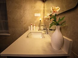 Winchester Little England