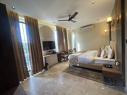 HOTEL HRISHIKESH HIGH
