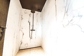 Modern Maison Near Somme-leuze