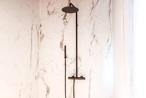 Modern Maison Near Somme-leuze