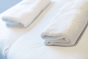 Lochside Apartment C