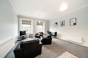 Lochside Apartment C