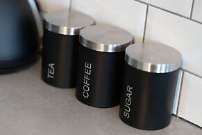 Lochside Apartment C