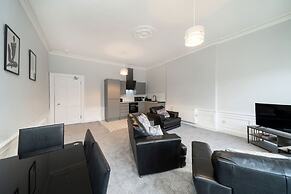 Lochside Apartment C