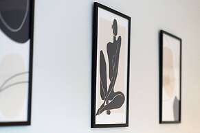 Lochside Apartment C