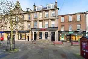 Lochside Apartment B