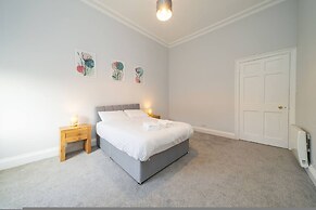 Lochside Apartment B