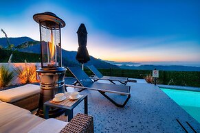 Villa Oxy & Seaview & Private Pool & Indoor Heated Pool