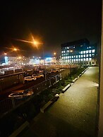 New Luxury Apartmen Metro Station