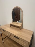 New Luxury Apartmen Metro Station