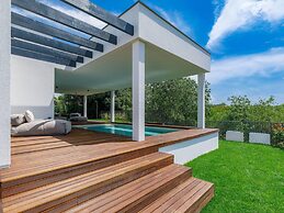 Holiday House with Pool Casa Lavanda