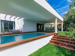 Holiday House with Pool Casa Lavanda