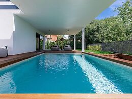 Holiday House with Pool Casa Lavanda