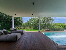 Holiday House with Pool Casa Lavanda