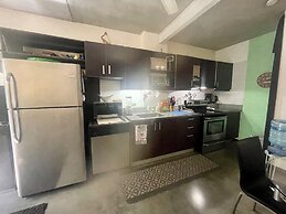 Beautiful Spacious Loft 2 Bedrooms 2 Full Baths 2 car Garage in Downto