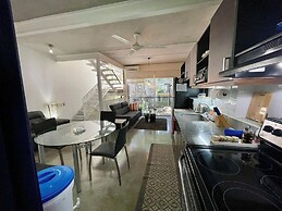 Beautiful Spacious Loft 2 Bedrooms 2 Full Baths 2 car Garage in Downto