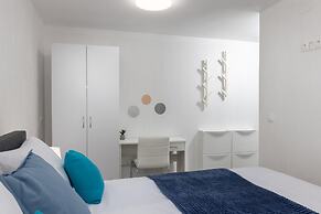 Lovely Apartment With Swimming Pool