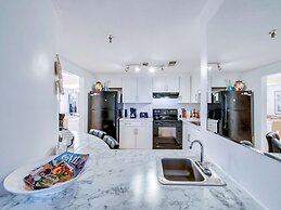 BnB Hyperion - 2B Mountain Condo w Scenic Views