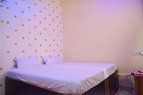 New Kashi Paying Guest House By GRB