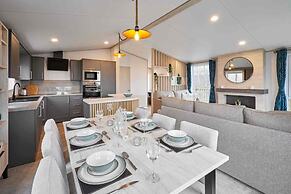 Host Stay Linden Lodge Ashdown Retreat