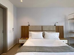 w Exceptional 2BR w Fantastic Terrace in CTG