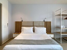 w Exceptional 2BR w Fantastic Terrace in CTG