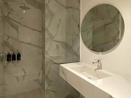 w Exceptional 2BR w Fantastic Terrace in CTG