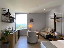 w Grandiose 2BR w Lovely Terrace in CTG