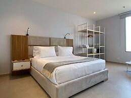 w Grandiose 2BR w Lovely Terrace in CTG