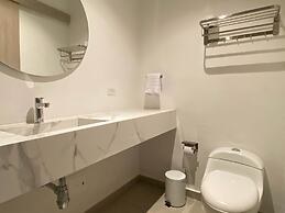 w Grandiose 2BR w Lovely Terrace in CTG