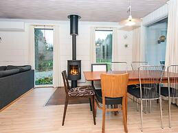 6 Person Holiday Home in Herning