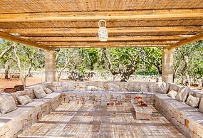 Villa Le Nacchere With Pool Near Cisternino