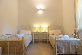 Villa Le Nacchere With Pool Near Cisternino