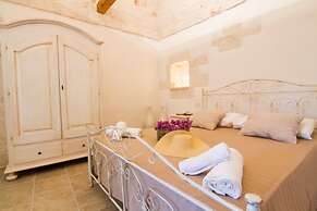 Villa Le Nacchere With Pool Near Cisternino