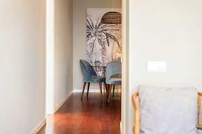 Exquisite Ocean Apartment by Madeira Sun T
