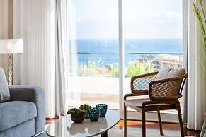 Exquisite Ocean Apartment by Madeira Sun T