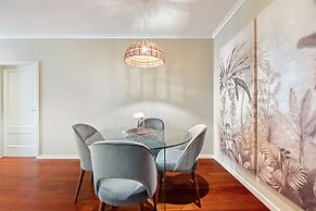 Exquisite Ocean Apartment by Madeira Sun T