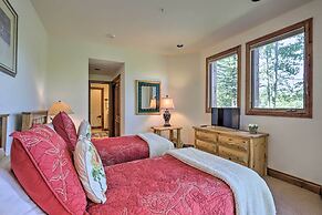 Upscale Ski-in/ski-out Escape w/ Deck + Grill