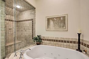 Upscale Ski-in/ski-out Escape w/ Deck + Grill