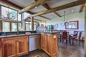 Upscale Ski-in/ski-out Escape w/ Deck + Grill