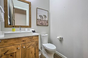 Modern Mtn Oasis w/ Patio, Hot Tub & Grill!